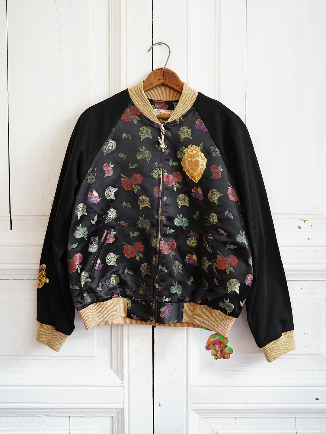 Unlogical Poem Love Sequin Embroidery Black Brocade Souvenir Jacket