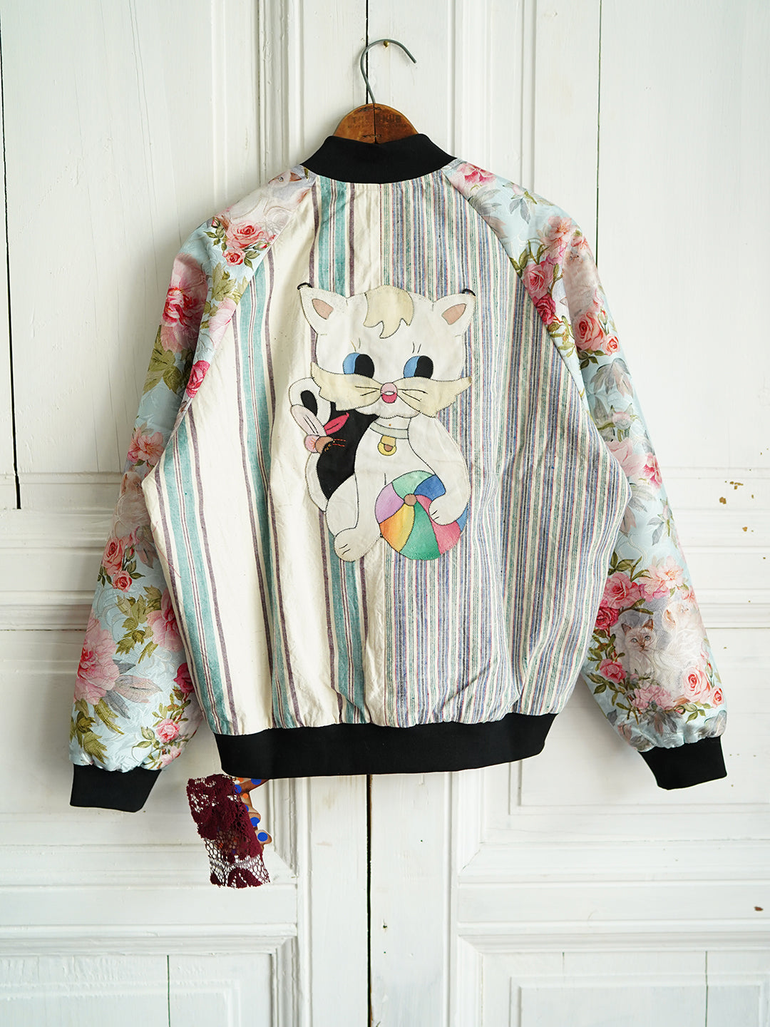 Unlogical Poem Cat Patchwork Embroidery Souvenir Jacket