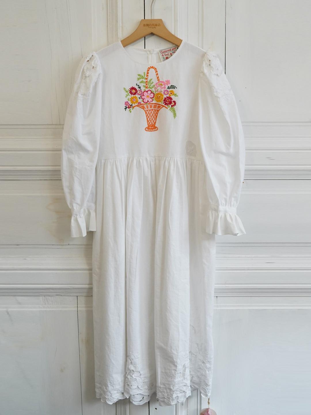 green emerald velvet dress PUFF SLEEVE EMBROIDERED COTTON MODAL DRESS – EHA Culture main image 1