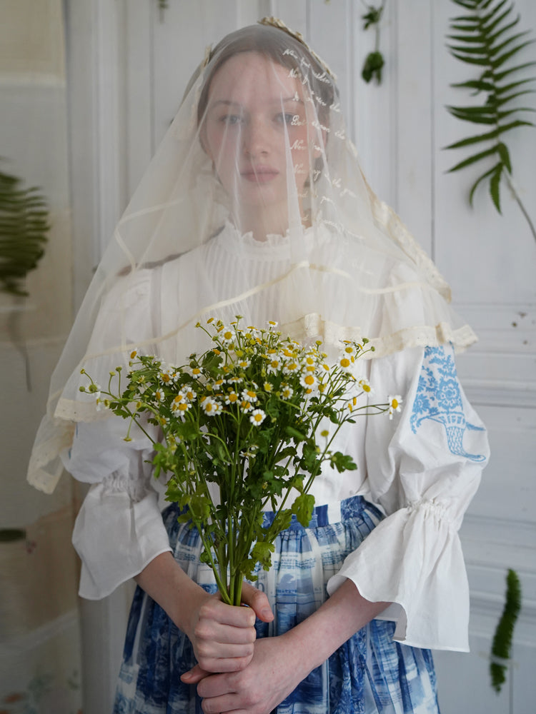 Unlogical Poem Victorian Stand Collar Blouse with Flower Basket Embroidery and Leg-of-Mutton Sleeves