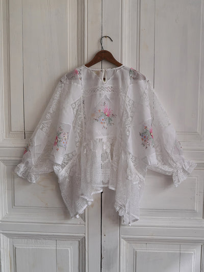 Unlogical Poem Retro Style Floral Embroidered Patchwork Lace Blouse