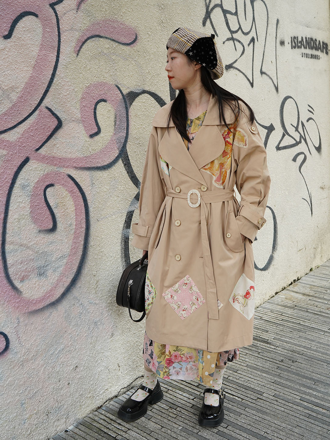 Unlogical Poem Rabbit Illustration Applique Trench Coat