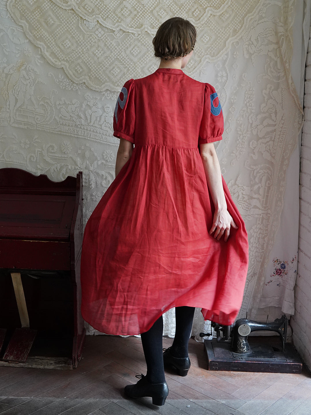 Victorian Style Bow Applique Embroidered Red Dress