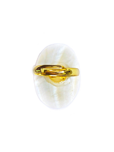 Unlogical Poem Hand/Bird shaped Natural Shell Ring