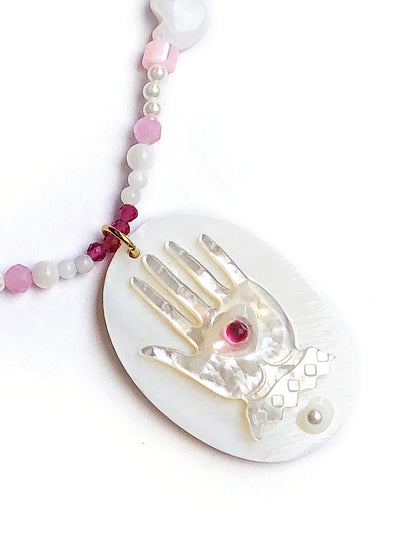 Unlogical Poem Hand/Bird shaped Natural Shell Handmade Necklace