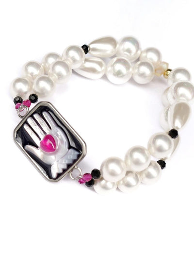 Unlogical Poem Hand-shaped Natural Shell Bracelet