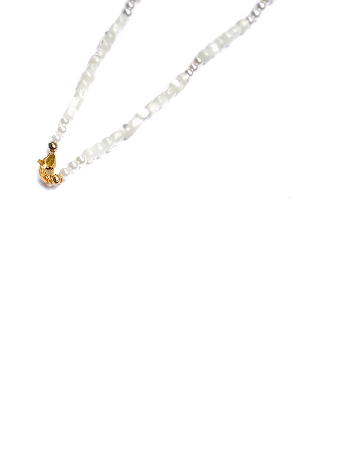 Unlogical Poem Vintage Style Small Person Silhouette Natural Shell Necklace