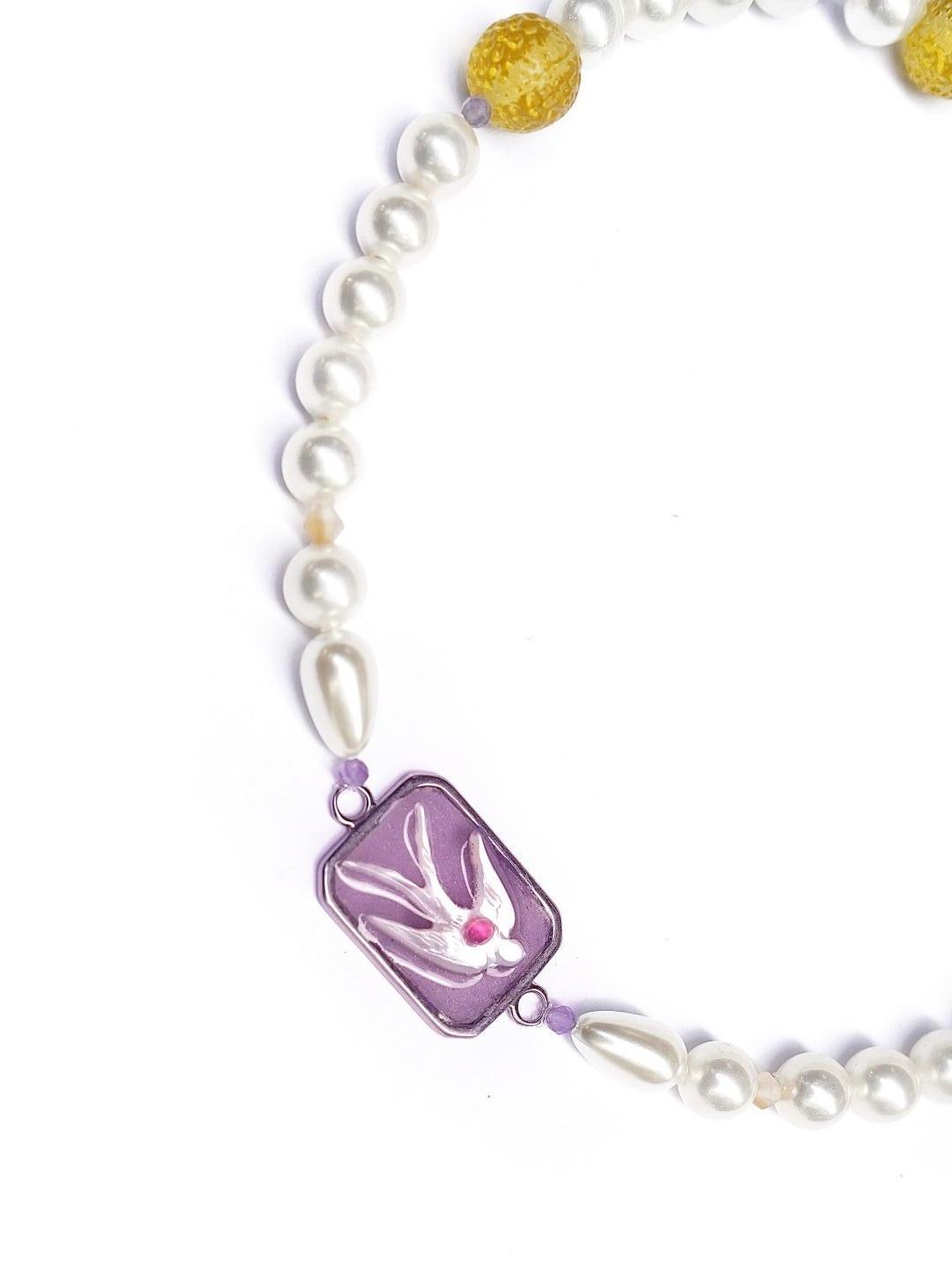 Unlogical Poem Vintage Style Contrasting Colors Natural Shell Necklace