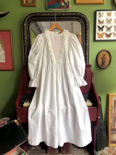 Unlogical Poem Puff Sleeve Embroidered Dress