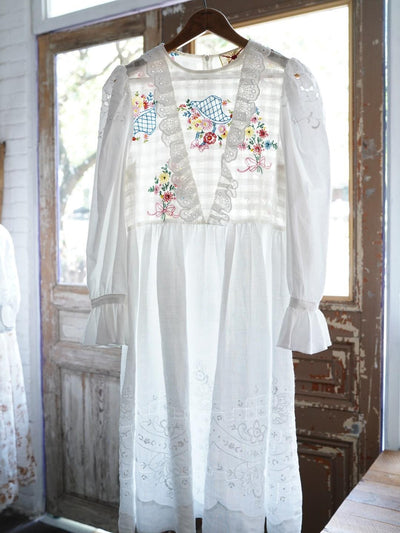 Unlogical Poem Puff Sleeve Embroidered Dress