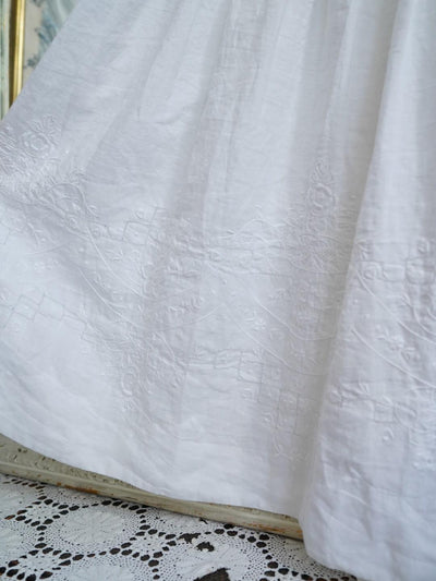 Unlogical Poem Puff Sleeve Embroidered Dress
