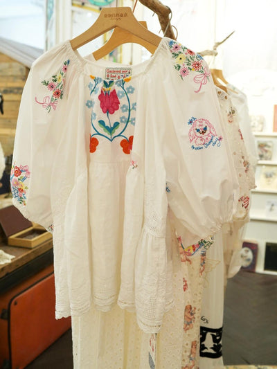 Unlogical Poem Antique Cotton Poetry-Embroidered Crochet Blouse
