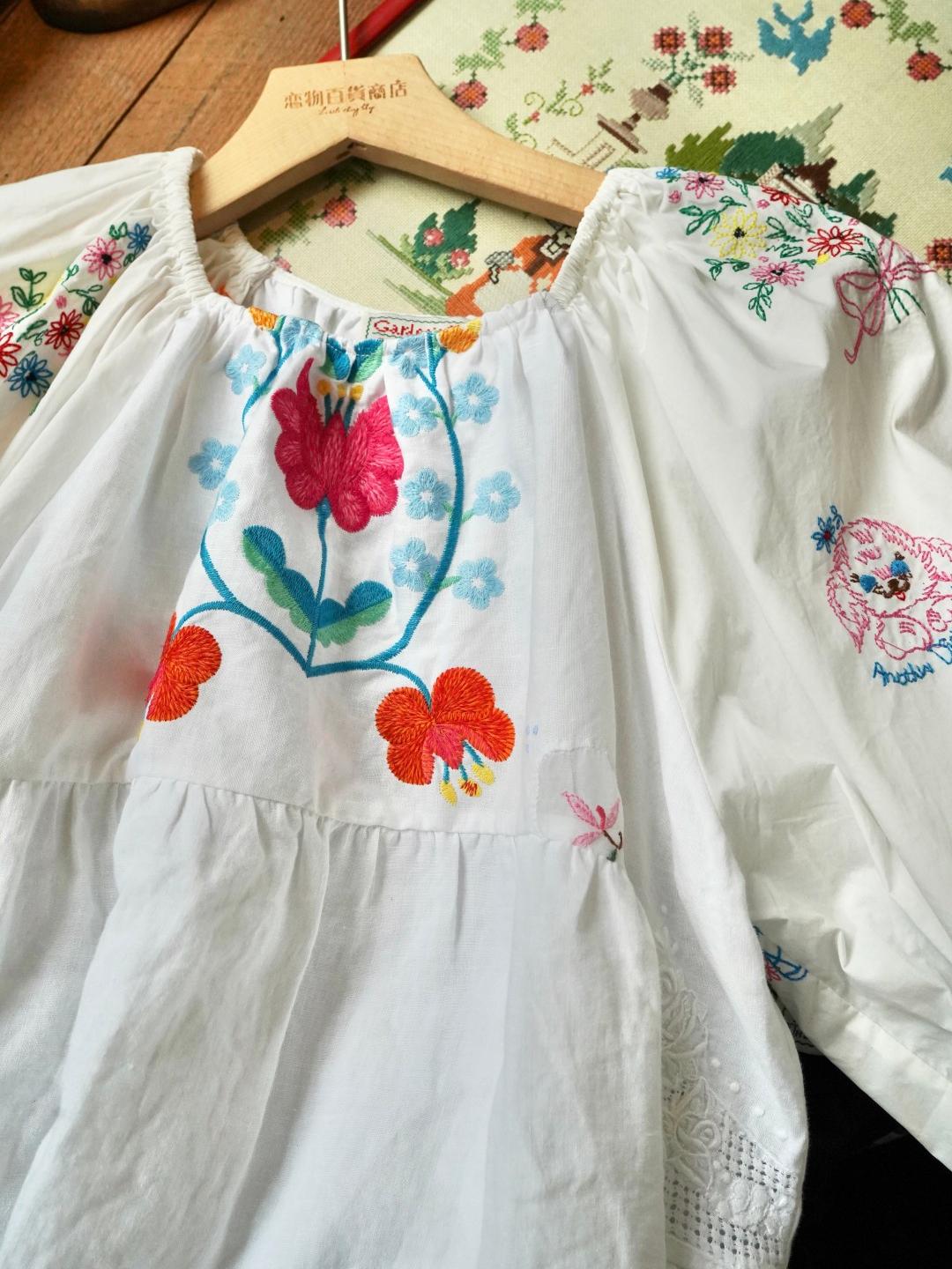 Unlogical Poem Antique Cotton Poetry-Embroidered Crochet Blouse