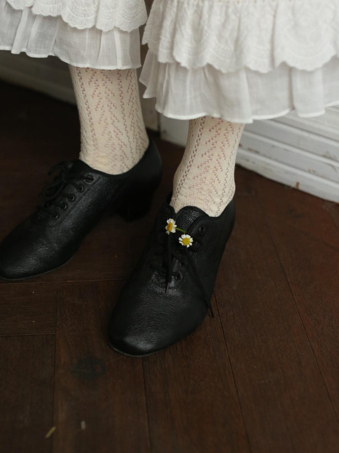 Unlogical Poem Victorian-Style Lace Ruffled Leggings