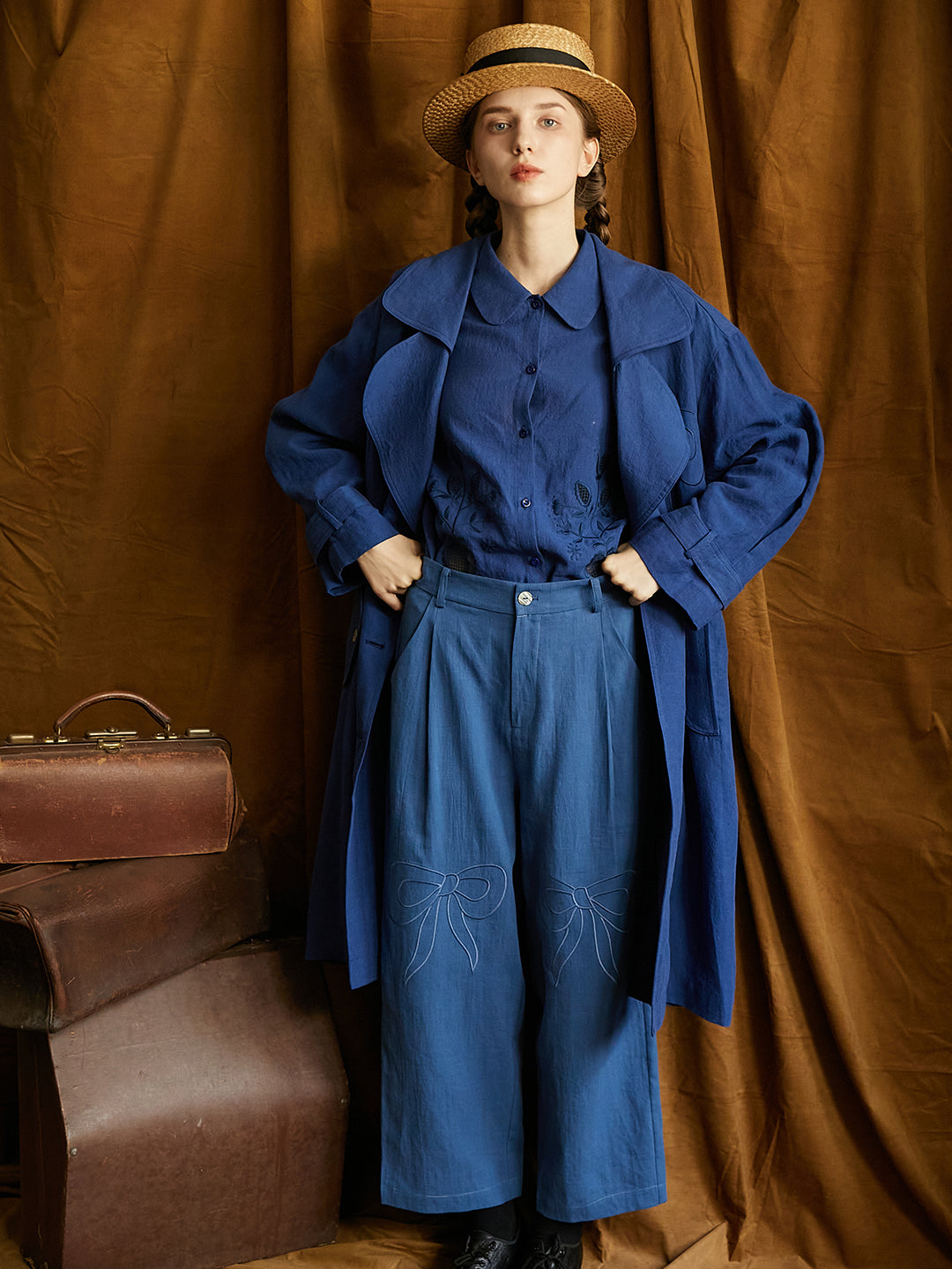 Unlogical Poem Hand-embroidered Bow-knot Appliques Blue Hemp Trench coat