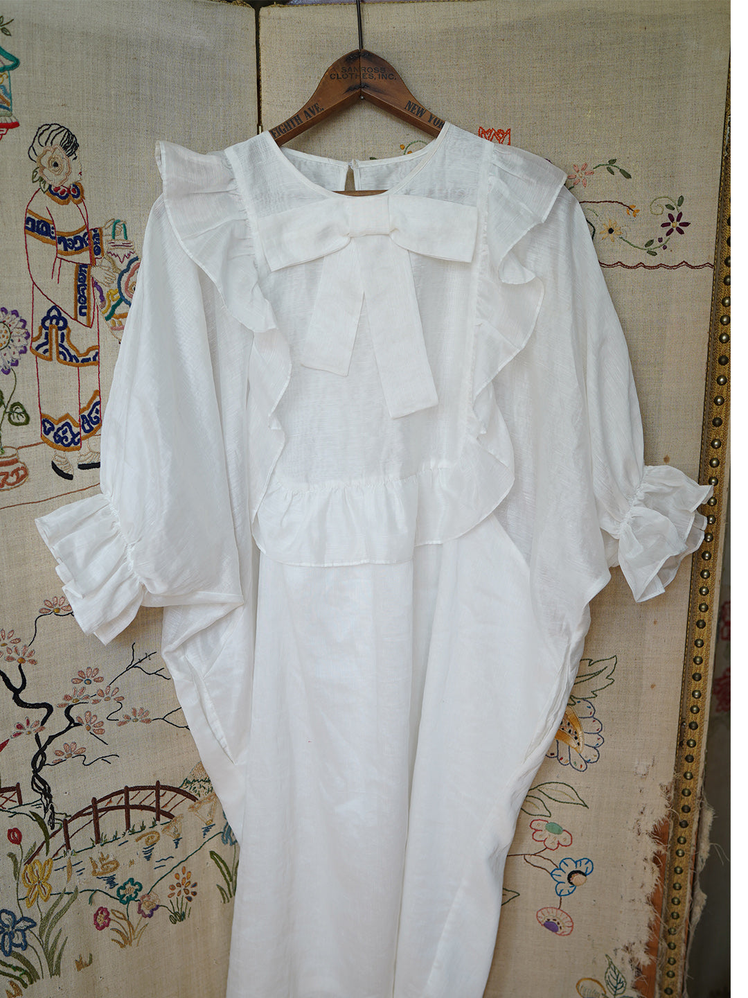Unlogical Poem White Batwing Sleeve Doll Dress