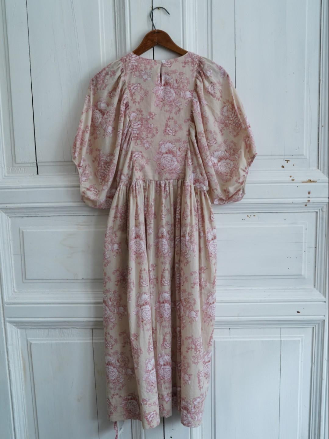 Unlogical Poem  Vintage Style  Cat Appliqué and Floral Prints  Dress