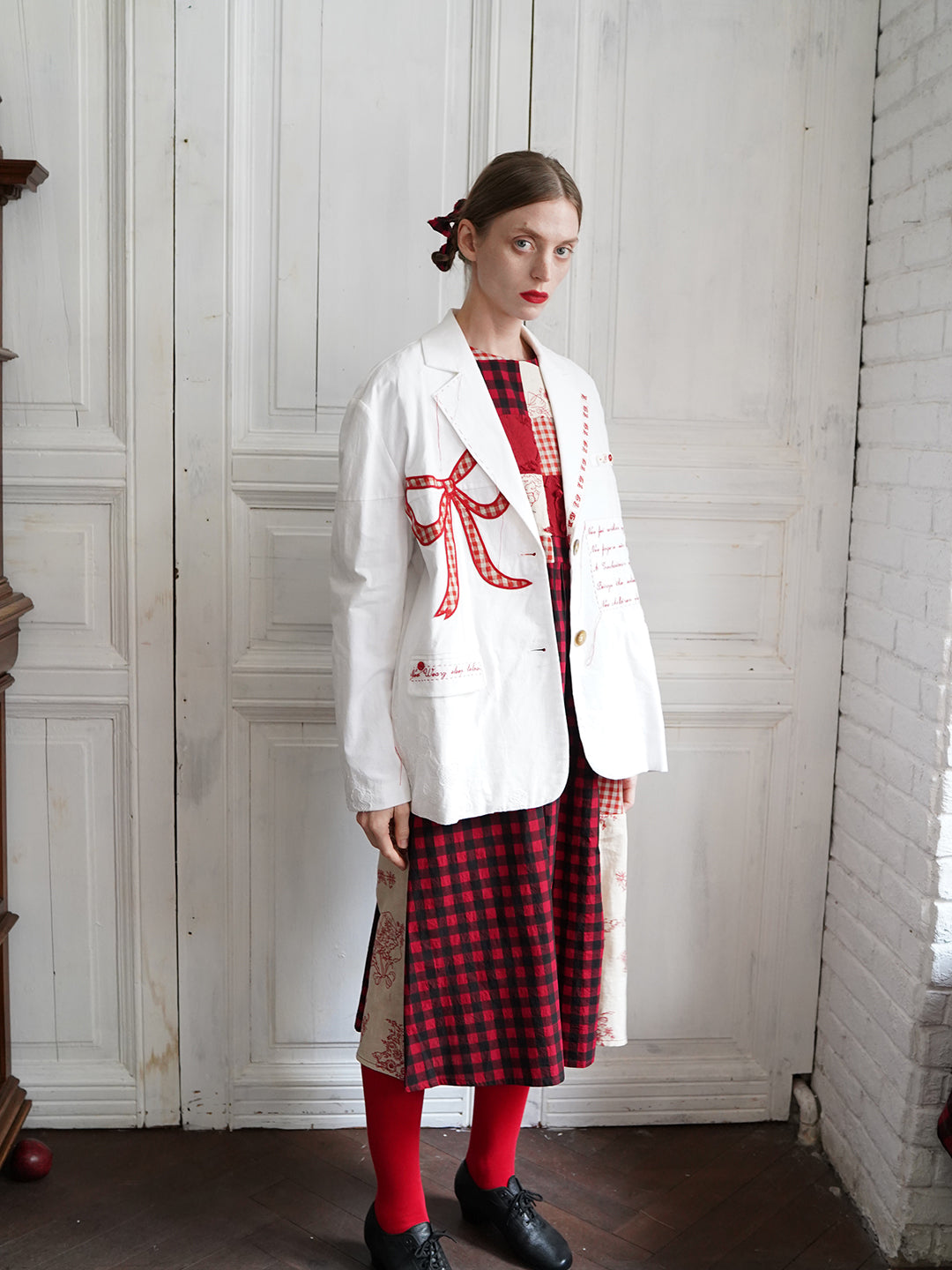 Unlogical Poem Poem Embroidery White Cotton Oversized Blazer