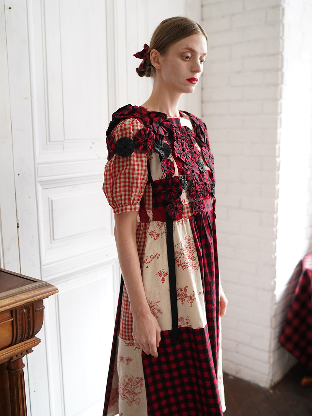 Unlogical Poem Handmade Yoyo Flowers Gingham Smock