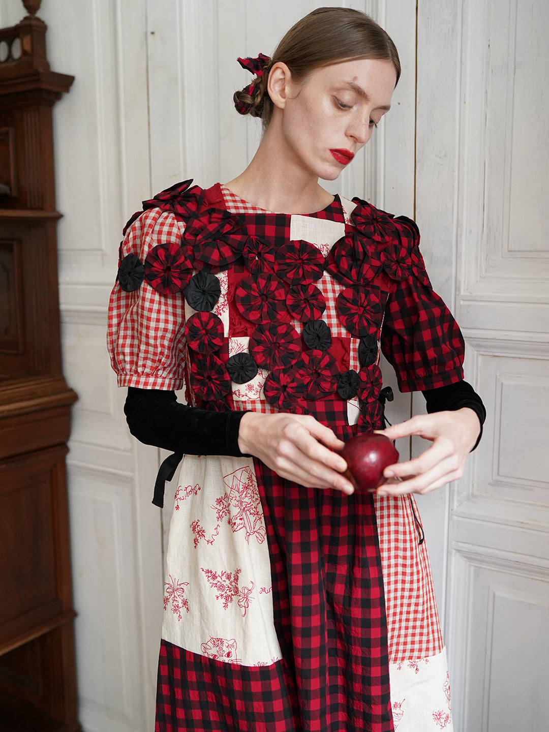 Unlogical Poem Handmade Yoyo Flowers Gingham Smock