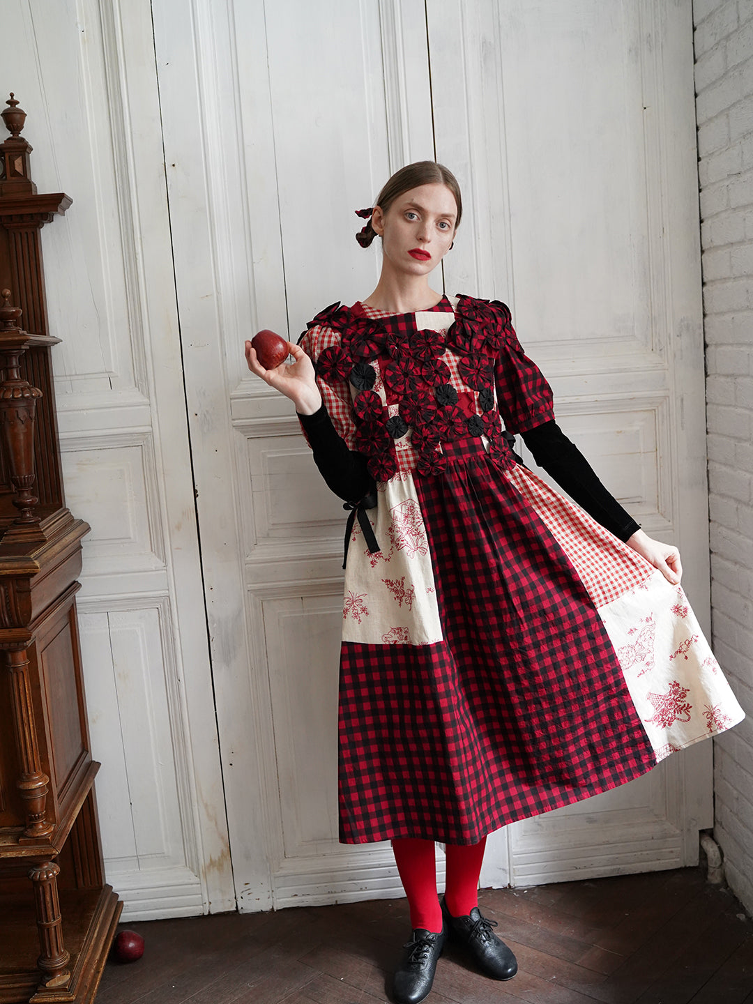 Unlogical Poem Handmade Yoyo Flowers Gingham Smock