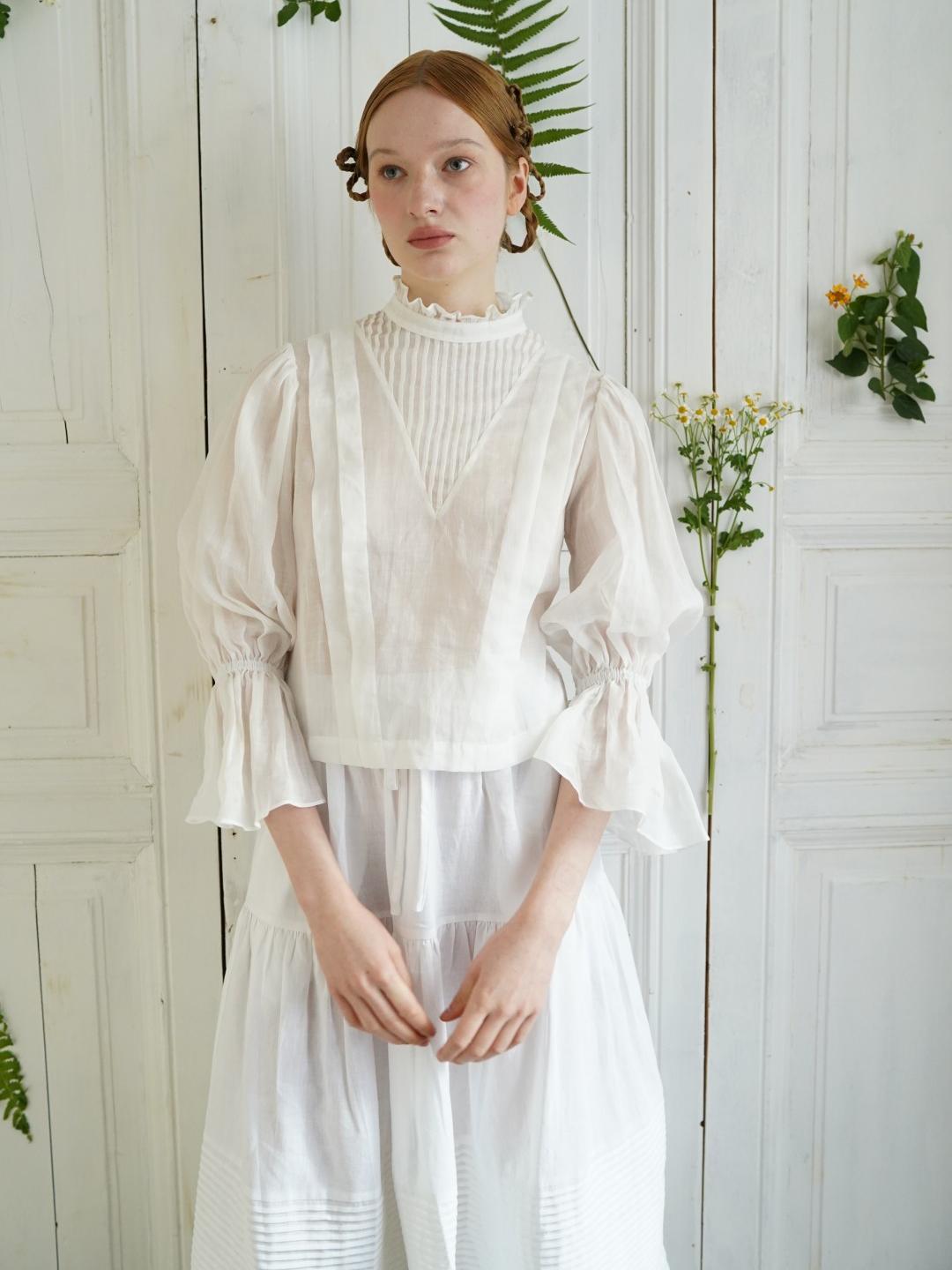 Unlogical Poem Victorian Stand Collar Blouse with Leg-of-Mutton Sleeve