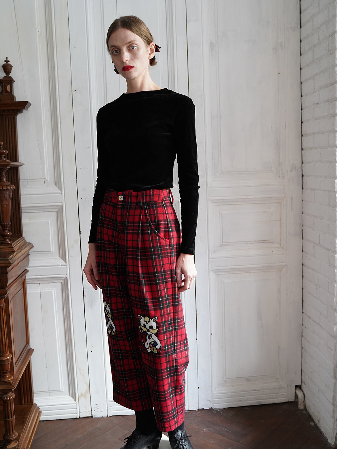 Unlogical Poem Retro-style Black Velvet Top