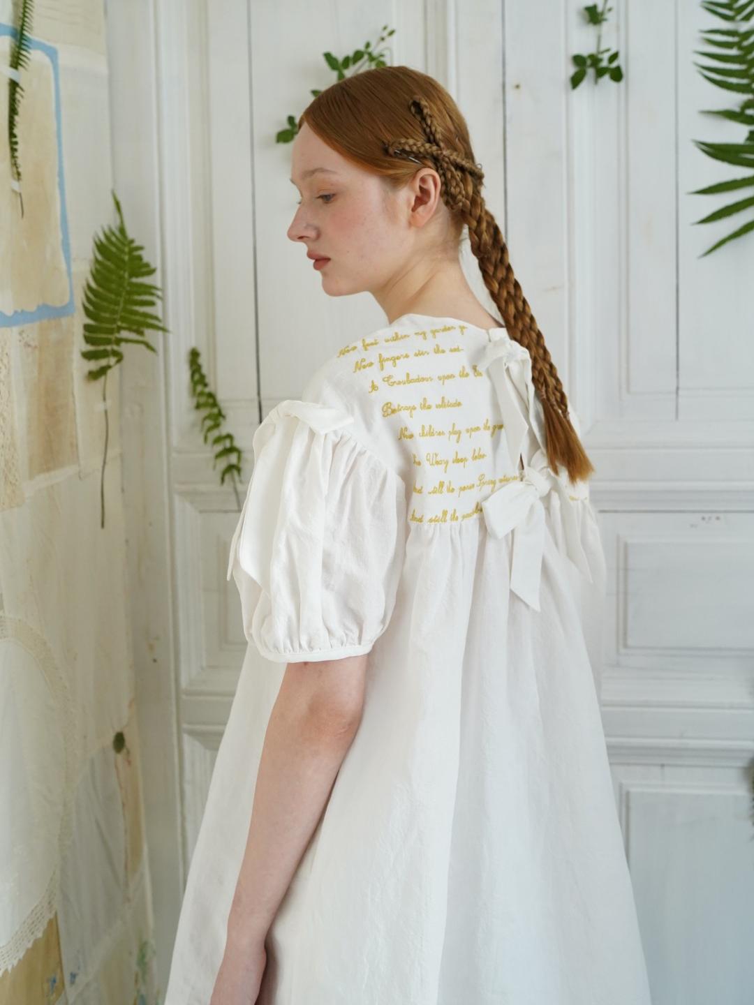 Unlogical Poem Puff Sleeve Embroidered Dress