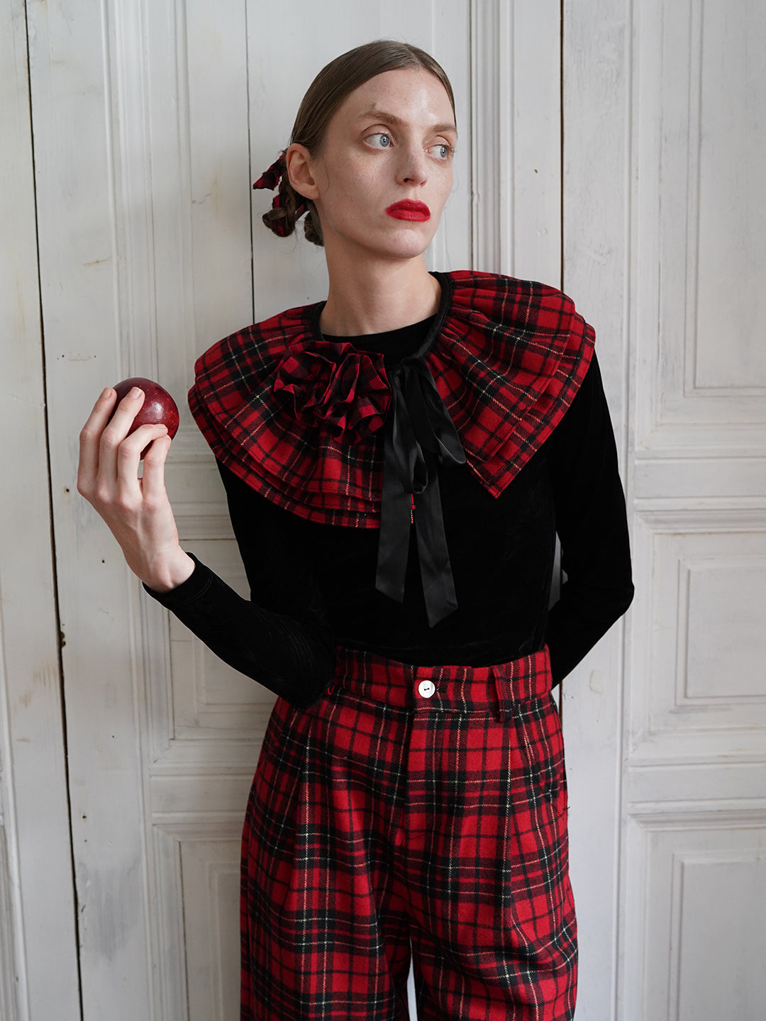 Unlogical Poem Retro-style Black Velvet Top