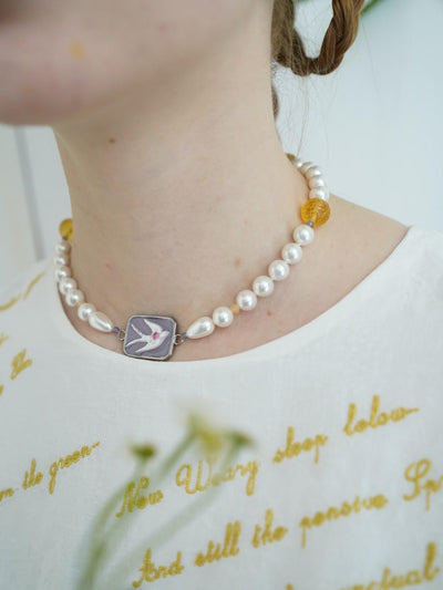 Unlogical Poem Vintage Style Contrasting Colors Natural Shell Necklace