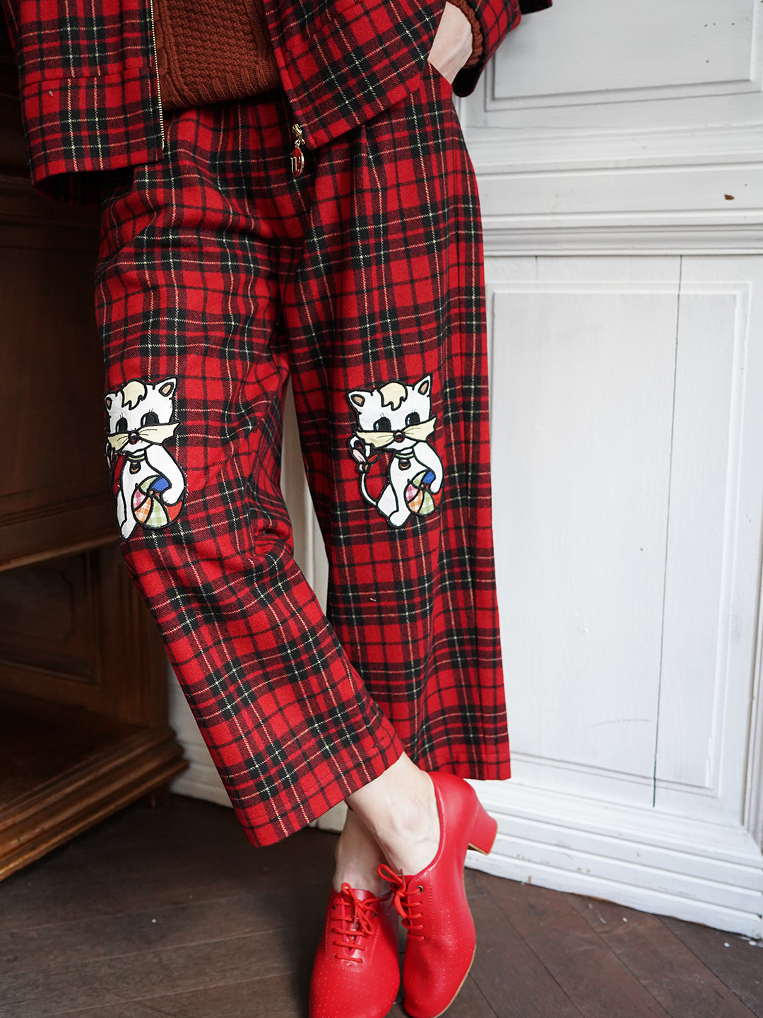 Unlogical Poem Cat Embroidered Patchwork Red Tartan Woolen Cropped Trousers
