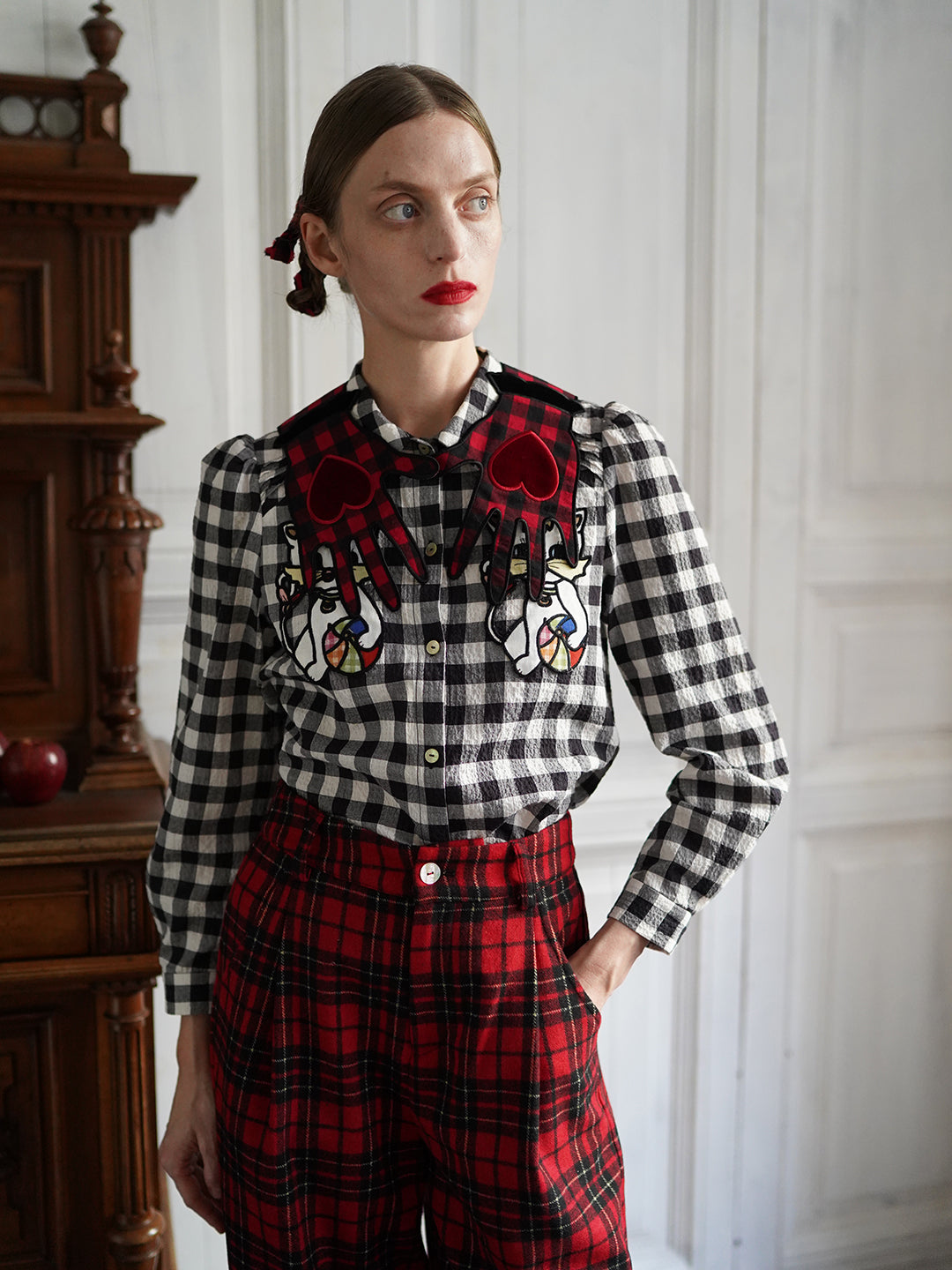 Unlogical Poem Hand Shaped Velvet Gingham Falsecollar Scarf