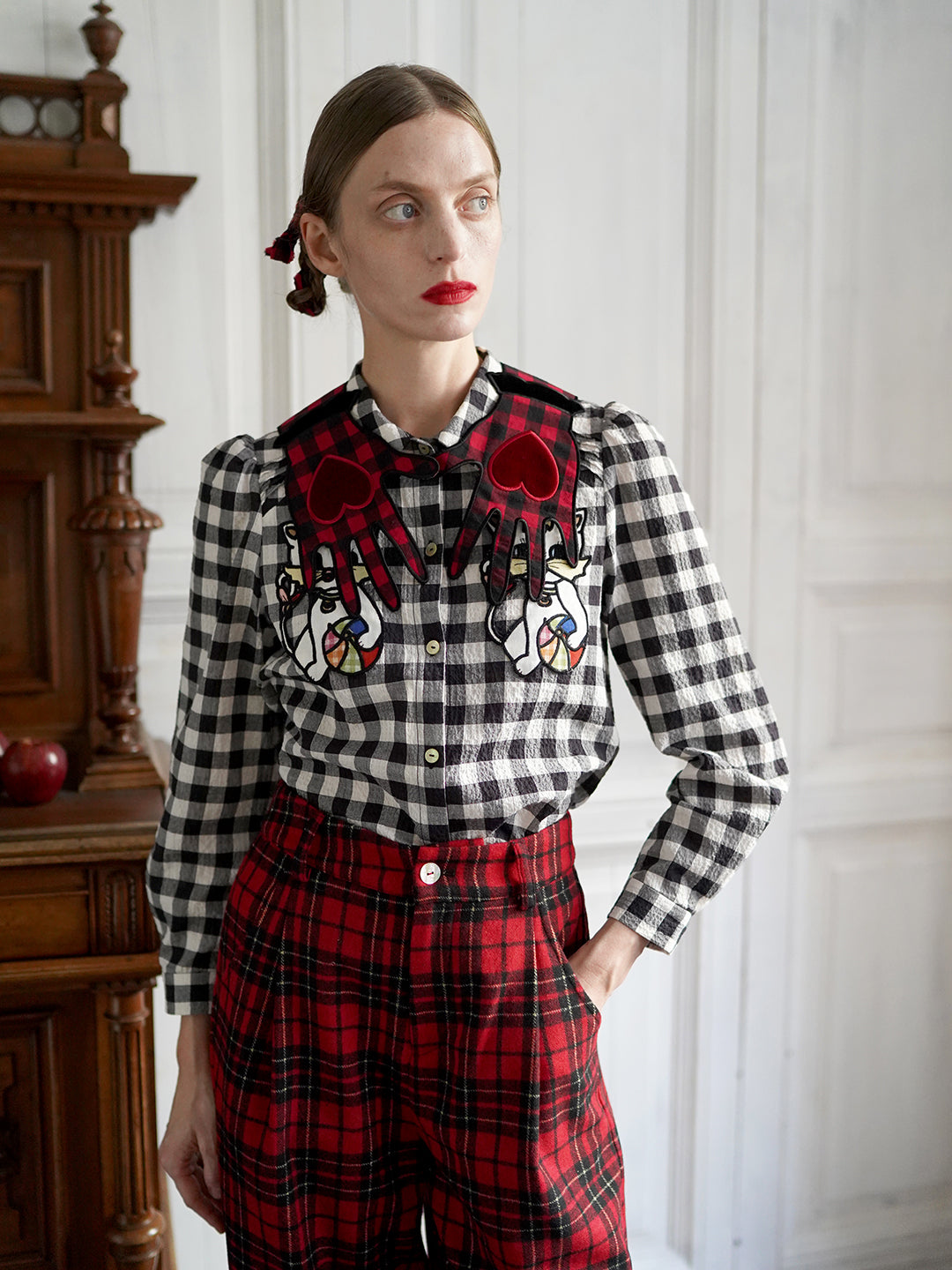 Unlogical Poem Hand Shaped Velvet Gingham Falsecollar Scarf