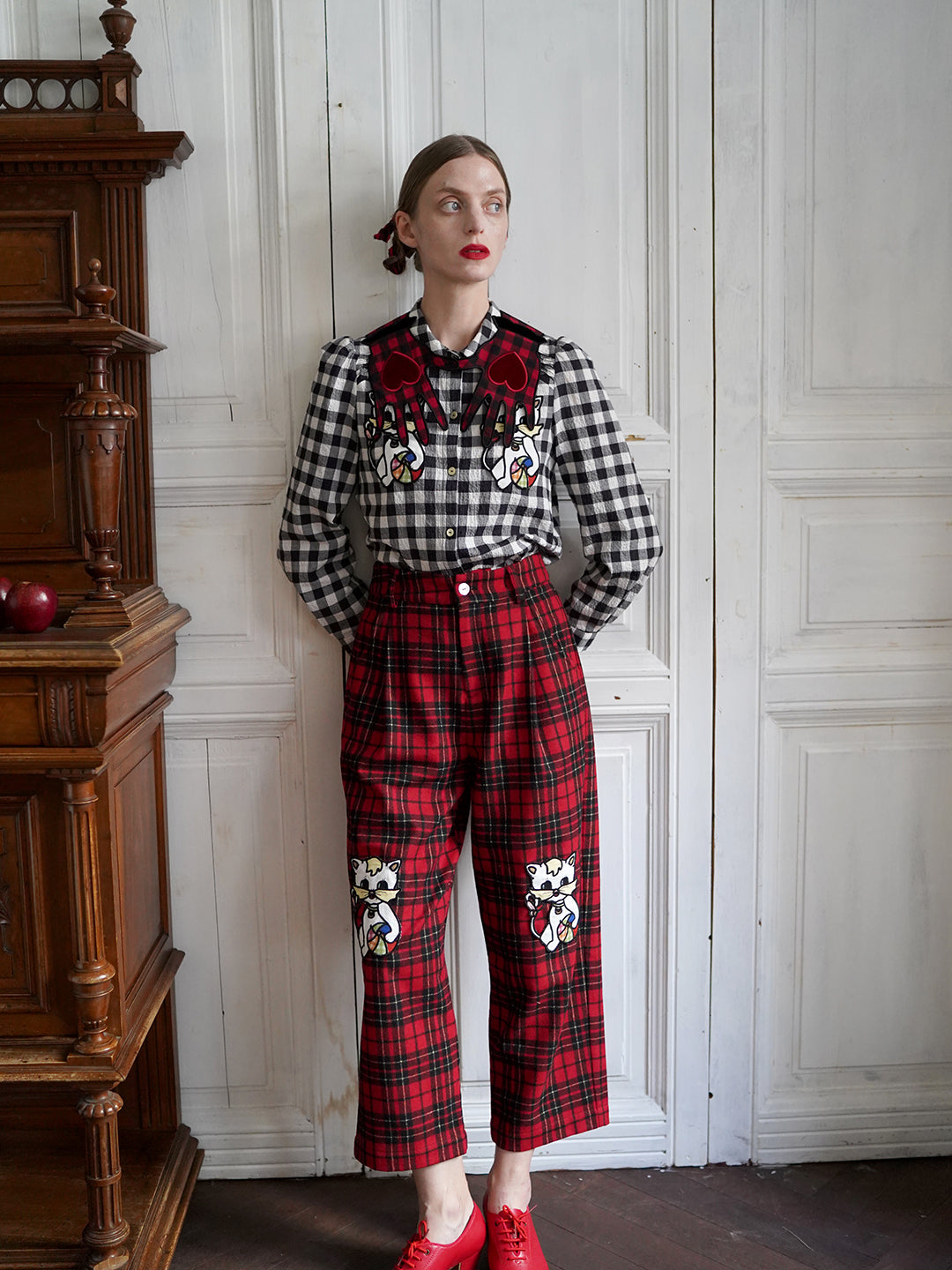 Unlogical Poem Hand Shaped Velvet Gingham Falsecollar Scarf