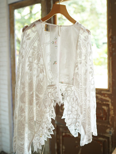 Unlogical Poem Floral Silk Embroidery Patchwork Cotton Lace Blouse