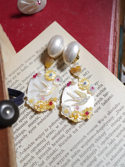 Unlogical Poem Bird and Flower Natural freshwater pearls Handmade Ear-clips