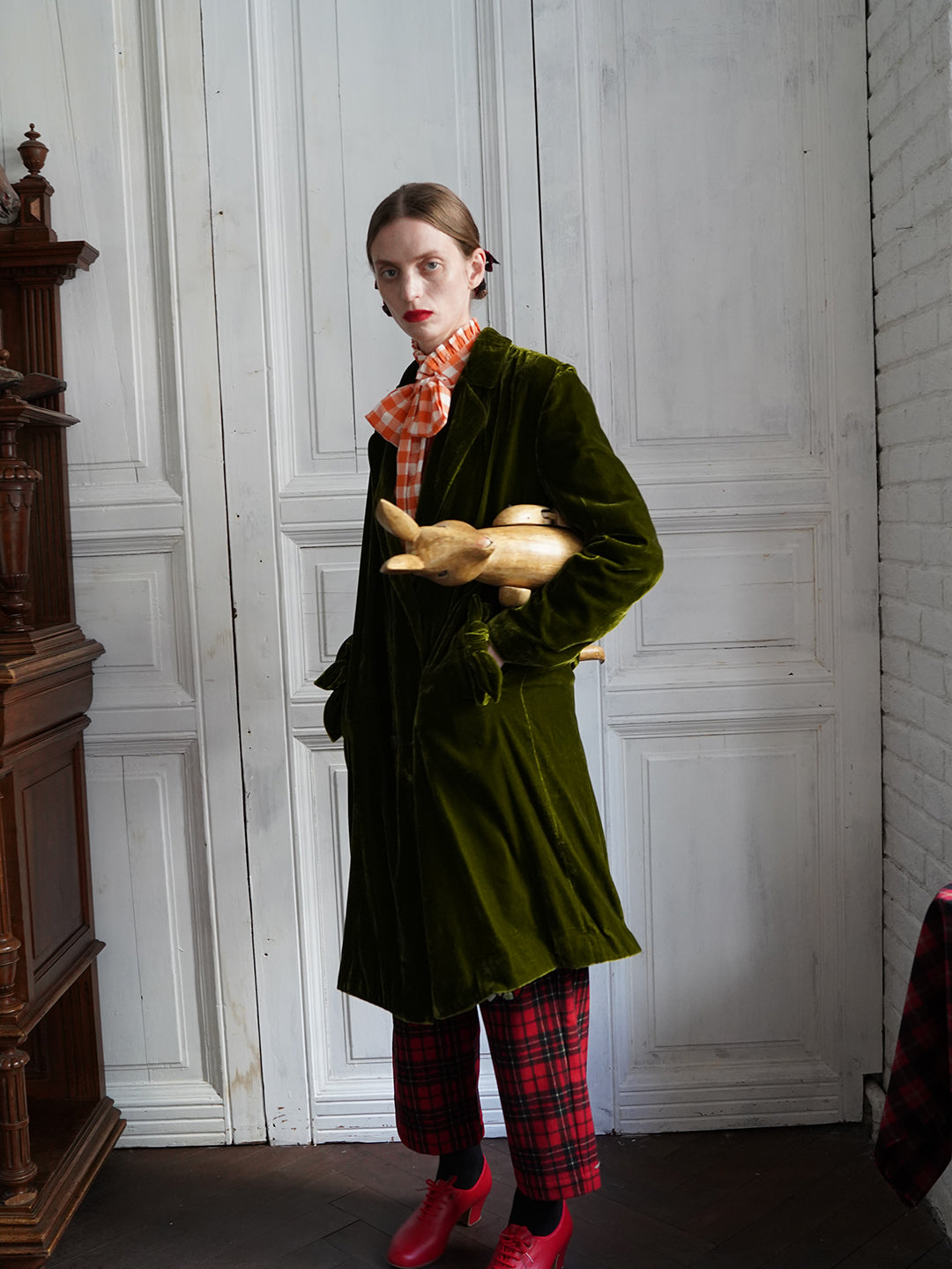 Unlogical Poem Retro-style Bow Velvet Overcoat