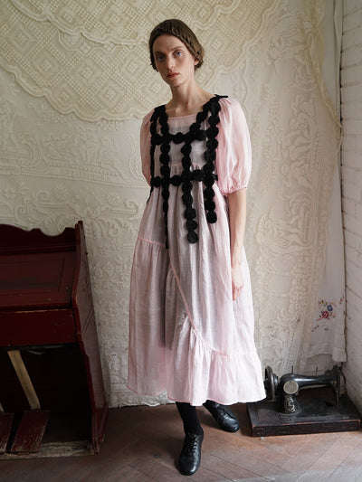 Unlogical Poem Handmade Yoyo Flower Black Smock