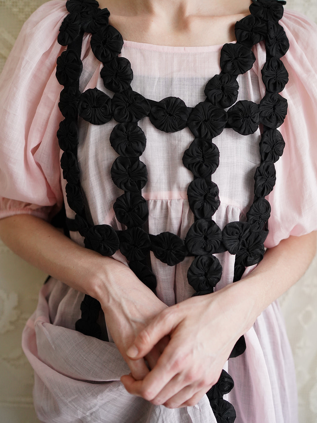 Unlogical Poem Handmade Yoyo Flower Black Smock