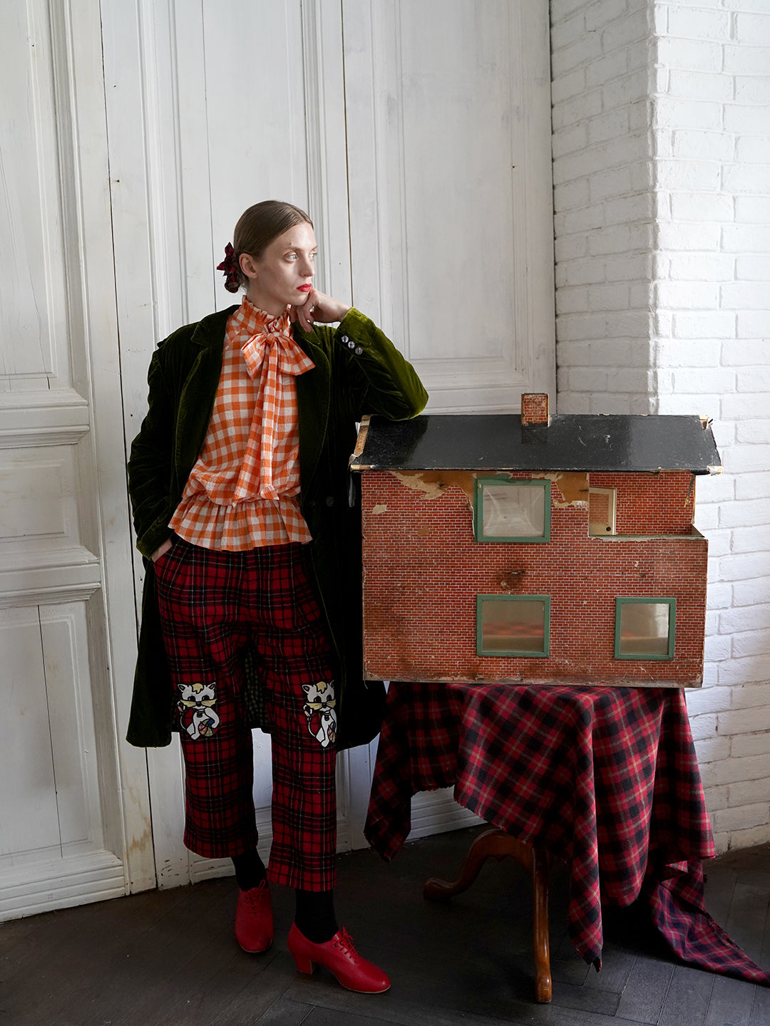 Unlogical Poem Retro-style Bow Velvet Overcoat