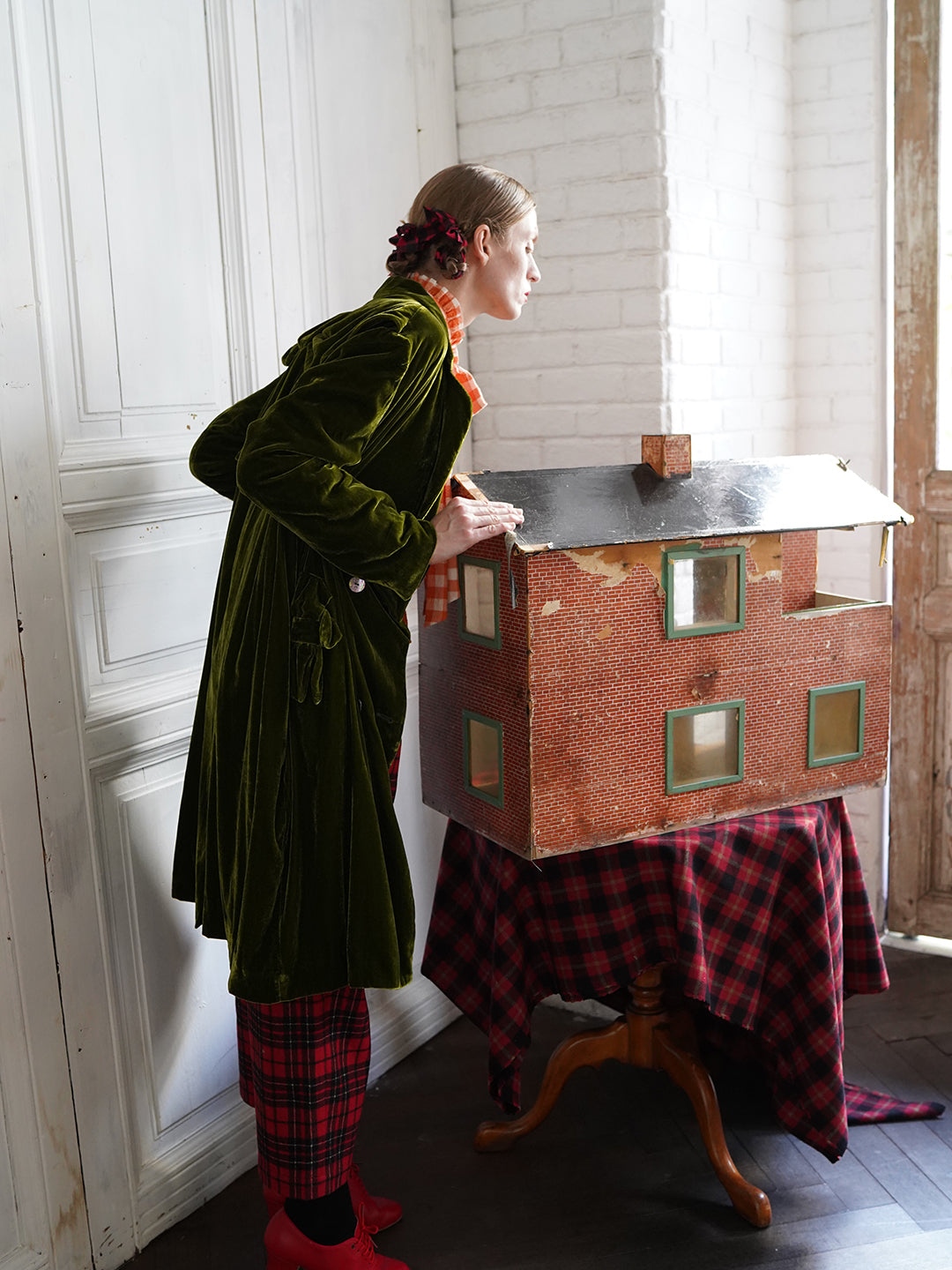 Unlogical Poem Retro-style Bow Velvet Overcoat