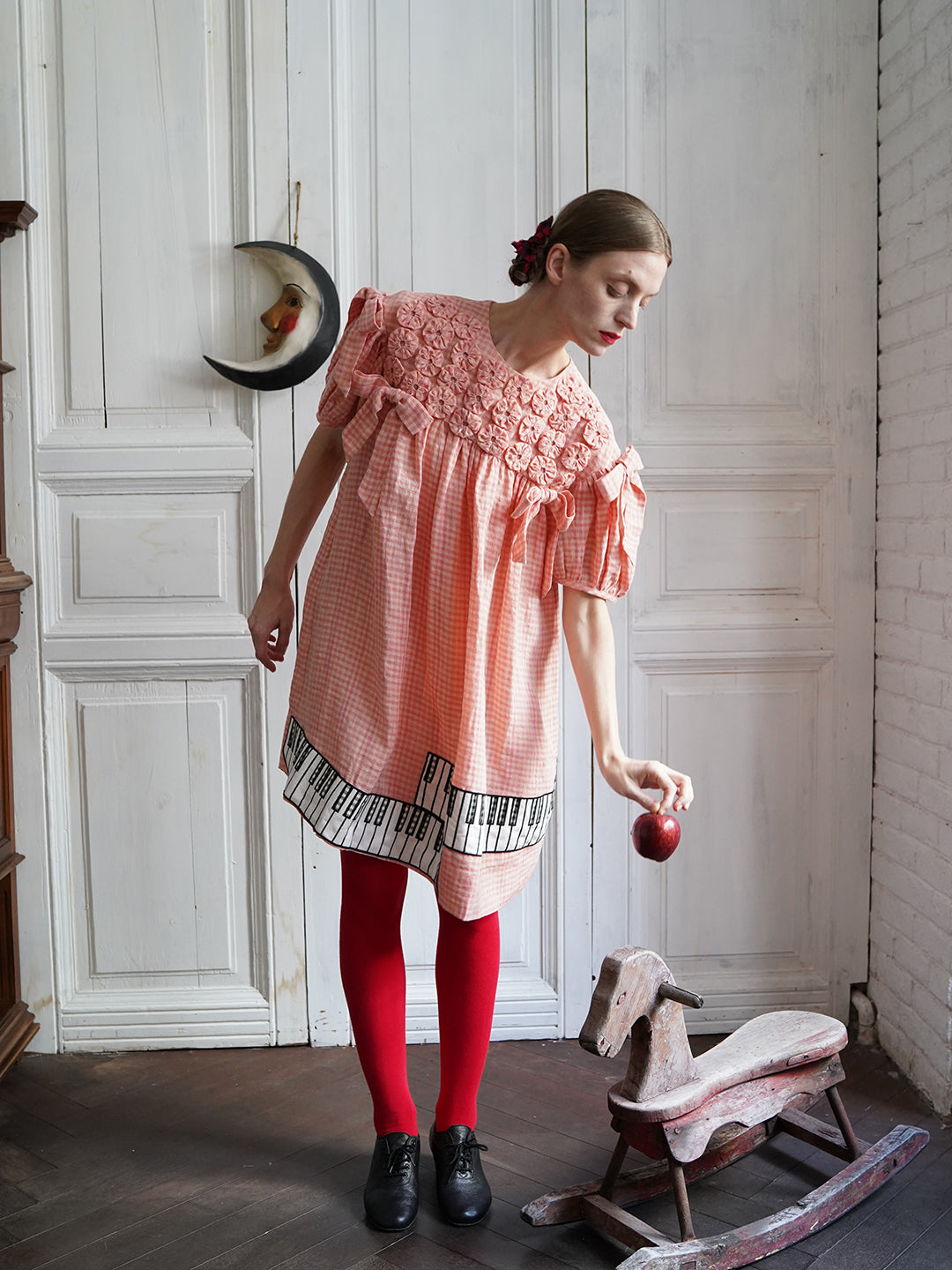 Unlogical Poem Handmade Yoyo Flower Bow Piano Embroidered Linen Bud Dress