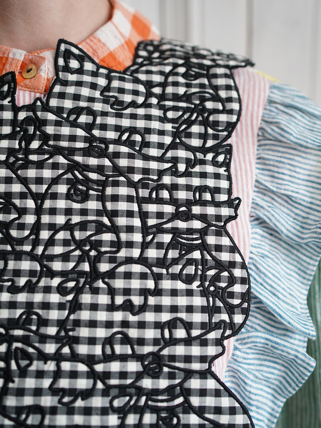 Unlogical Poem Cat Embroidery Reversible Black Gingham Smock