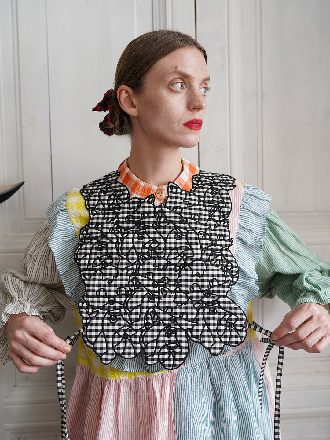 Unlogical Poem Cat Embroidery Reversible Black Gingham Smock