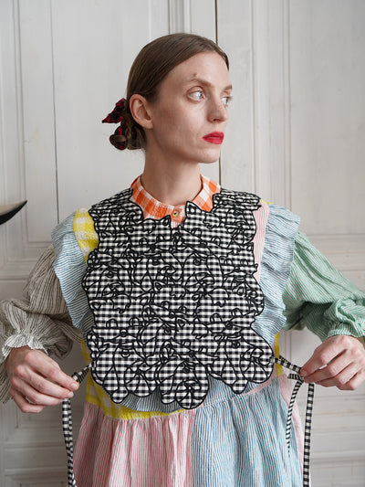 Unlogical Poem Cat Embroidery Reversible Black Gingham Smock