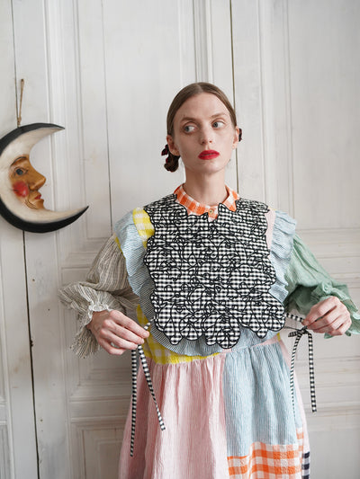 Unlogical Poem Cat Embroidery Reversible Black Gingham Smock