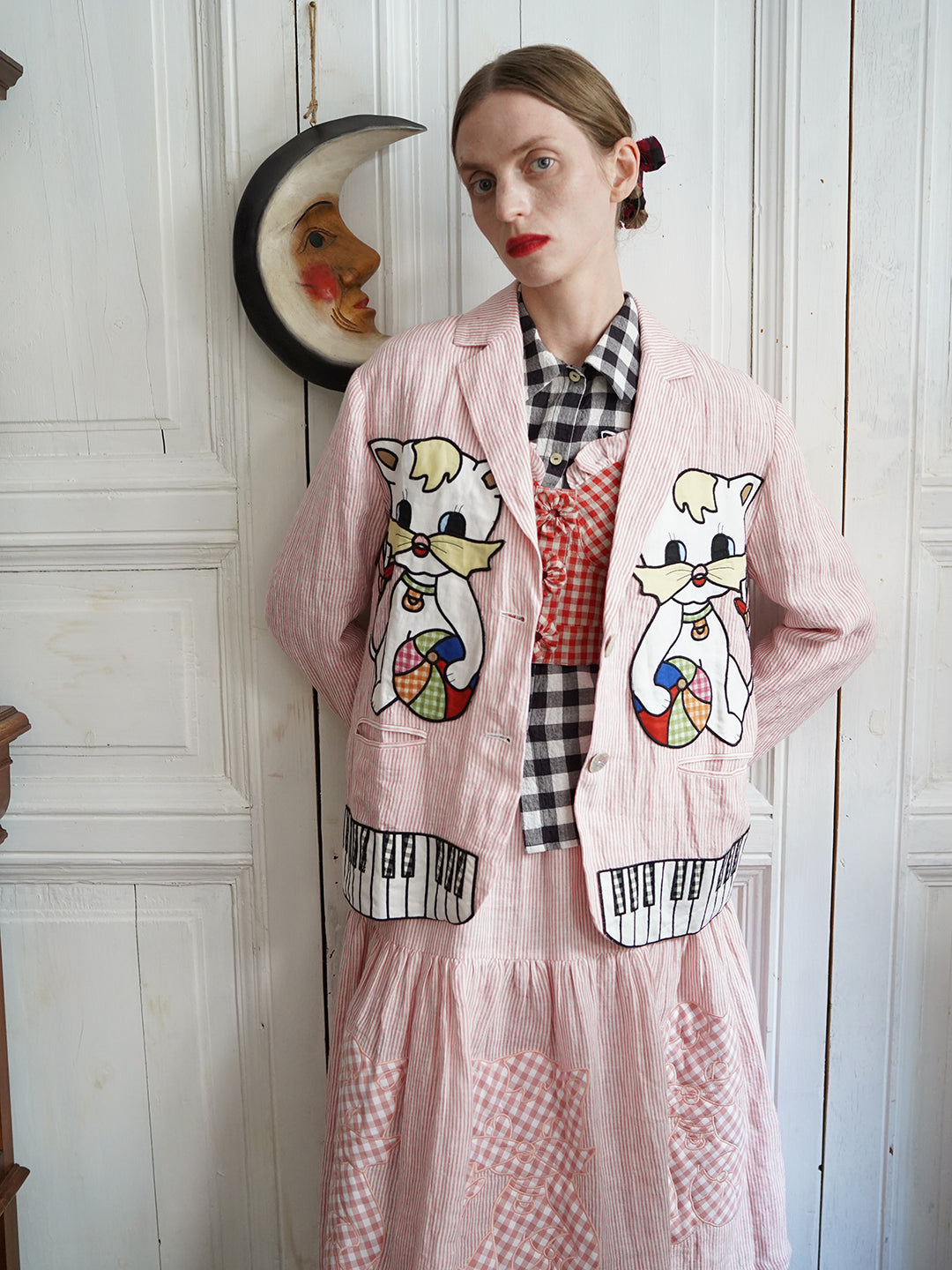 Unlogical Poem Vintage-style Cat Patch Embroidered Pink Striped Linen Blazer