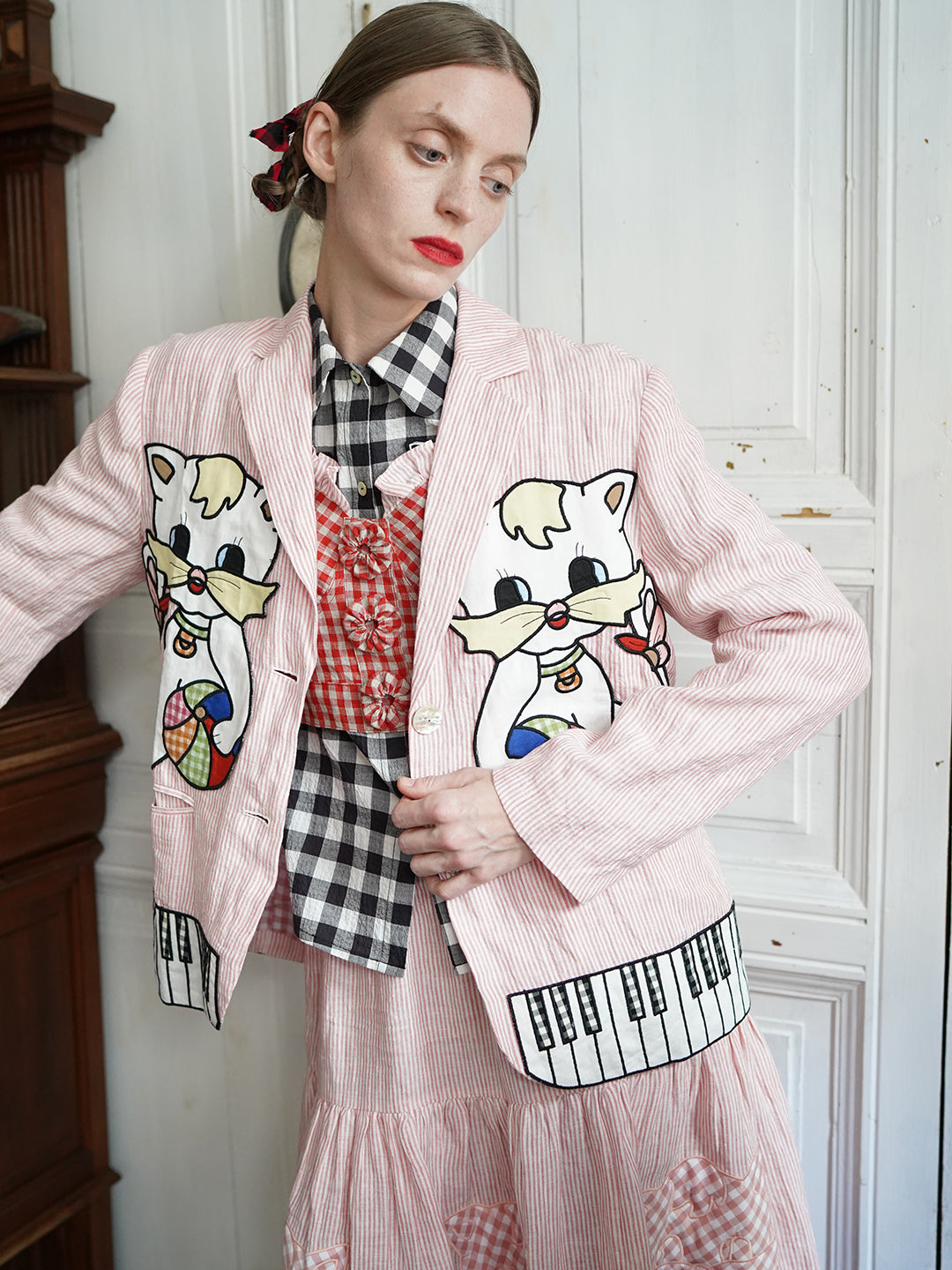 Unlogical Poem Handmade Yoyo Flowers Red Gingham Vest/ Smock