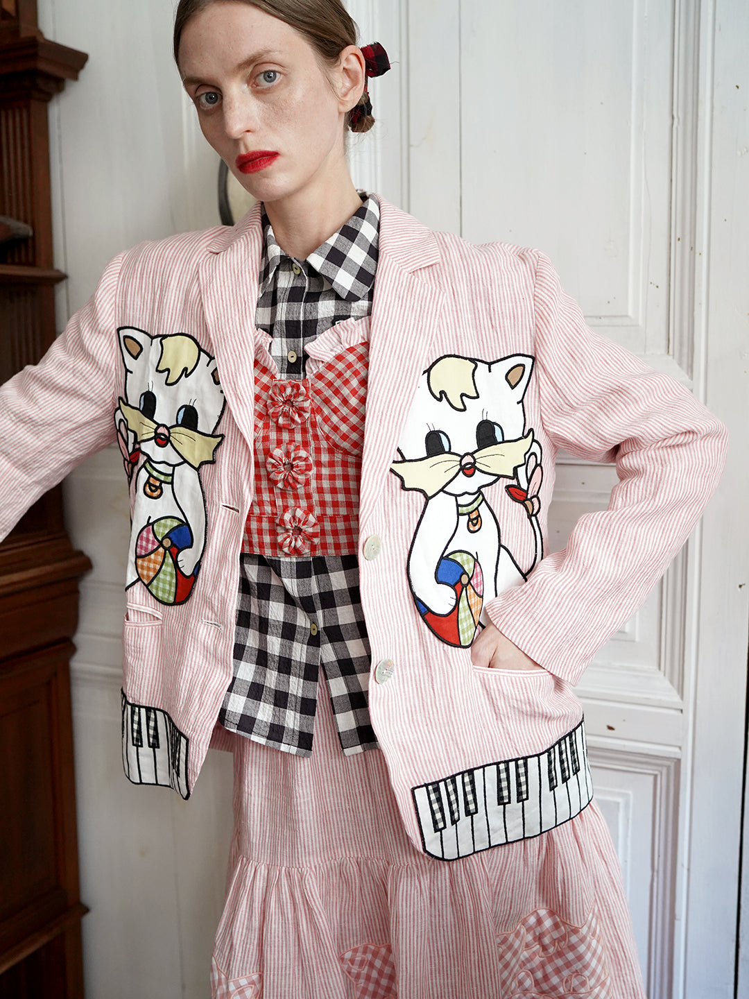 Unlogical Poem Vintage-style Cat Patch Embroidered Pink Striped Linen Blazer