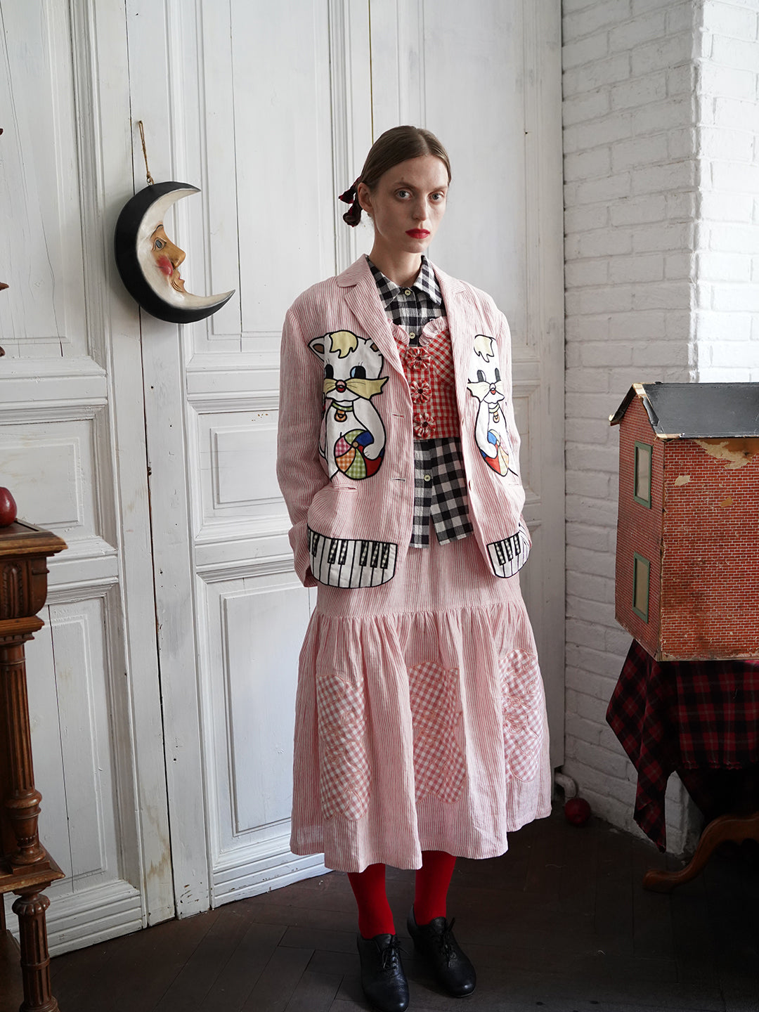 Unlogical Poem Vintage-style Cat Patch Embroidered Pink Striped Linen Blazer